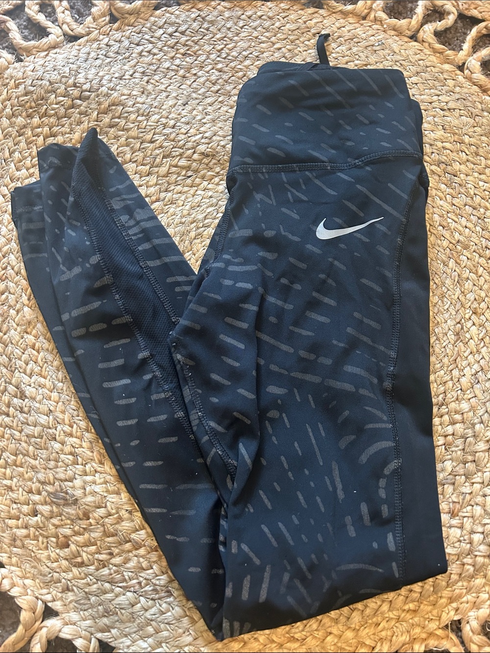 Nike Black Girls' Reflective Dash Print Leggings